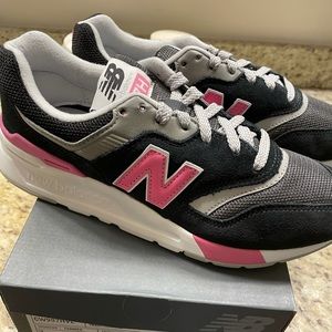 New Balance Women’s Classic Sneaker.